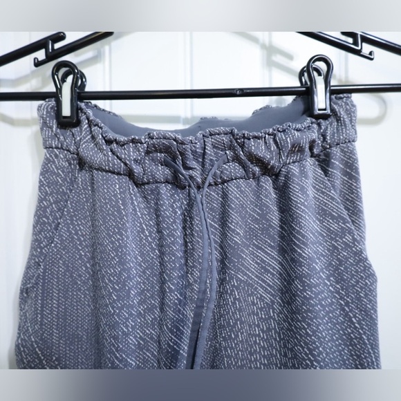 Lululemon Stretch High Rise Joggers Simultaneous Anchor Alpine White Size 2 - Picture 5 of 10